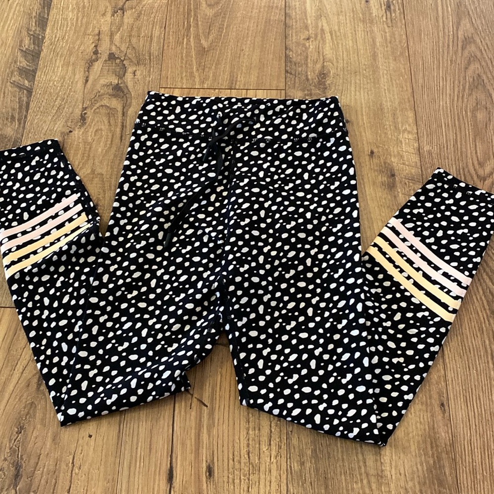 EUC Sarah’s day by white fox active leggings, Small